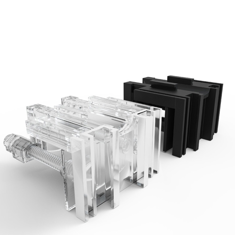 قطعتان من مشابك التثبيت الأكري - مراجعة Plastic Pipe Clip وسعره